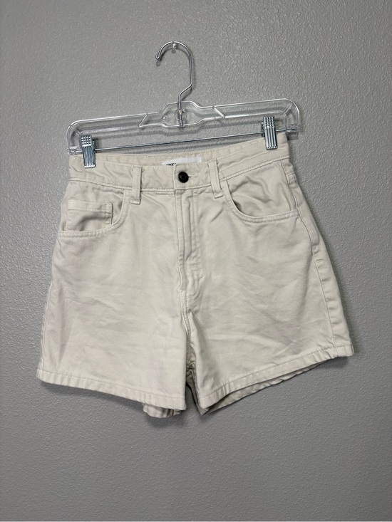Zara Pants - Zara High Rise Mom Fit Denim Shorts Cream Off White Size 2